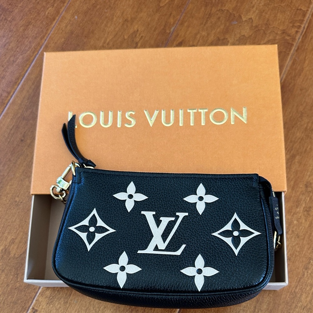 Louis Vuitton Empreinte Monogram Giant Mini Pochette Accessories Black - Picture 6 of 14